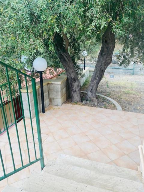 Residence Calava Gioiosa Marea Zewnętrze zdjęcie