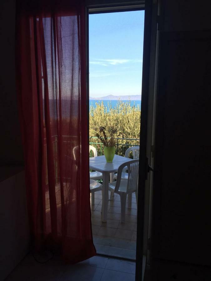 Residence Calava Gioiosa Marea Zewnętrze zdjęcie