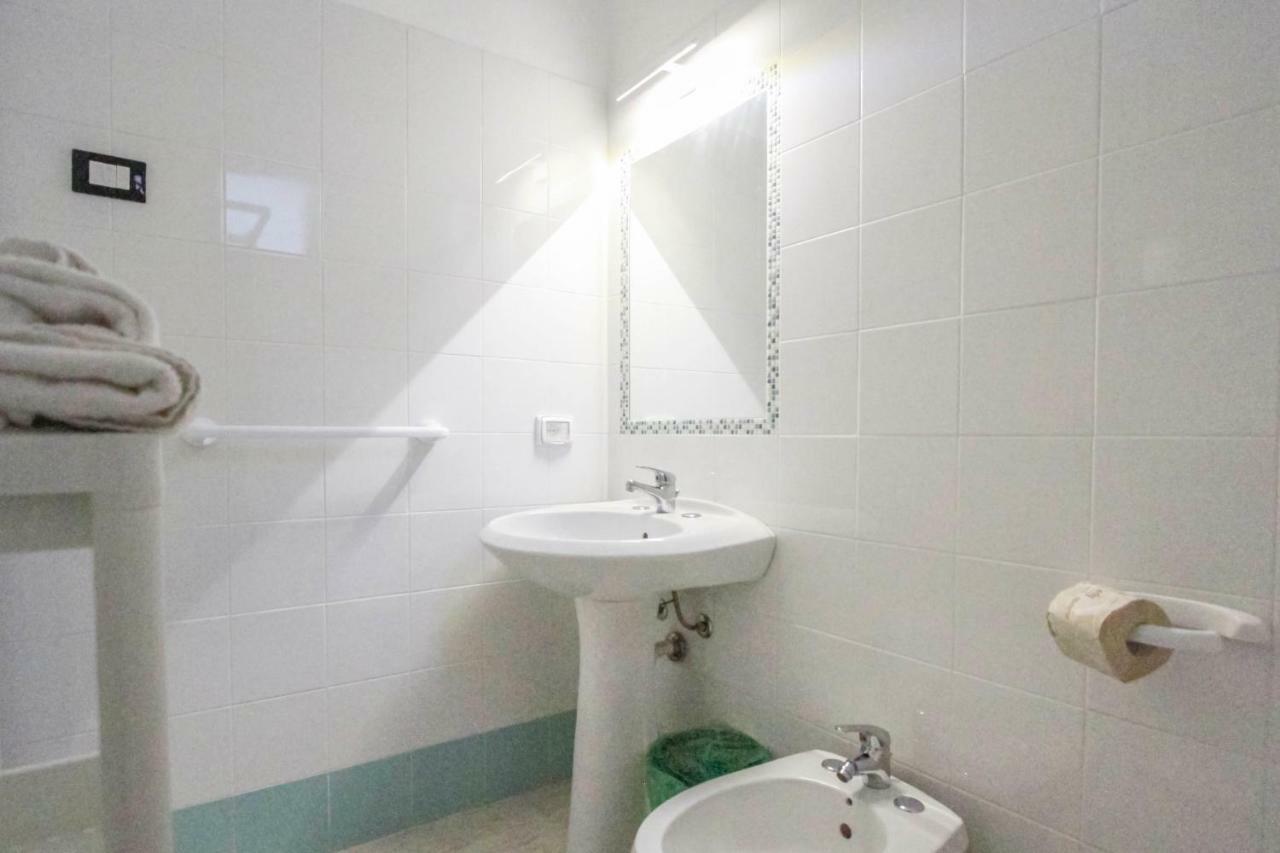Residence Calava Gioiosa Marea Zewnętrze zdjęcie