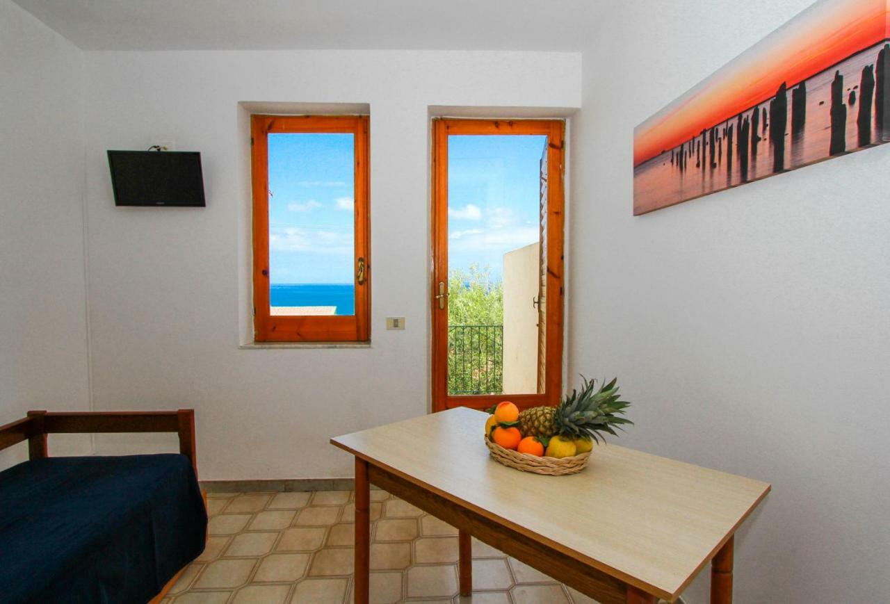 Residence Calava Gioiosa Marea Zewnętrze zdjęcie